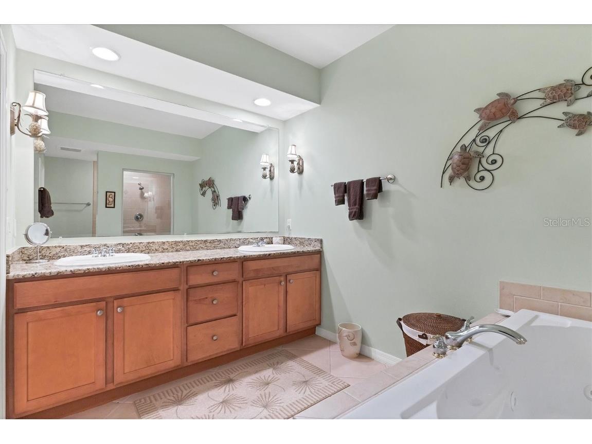 9203 Griggs Road #D203 Englewood FL 34224 - LEMON BAY A4668692 image17