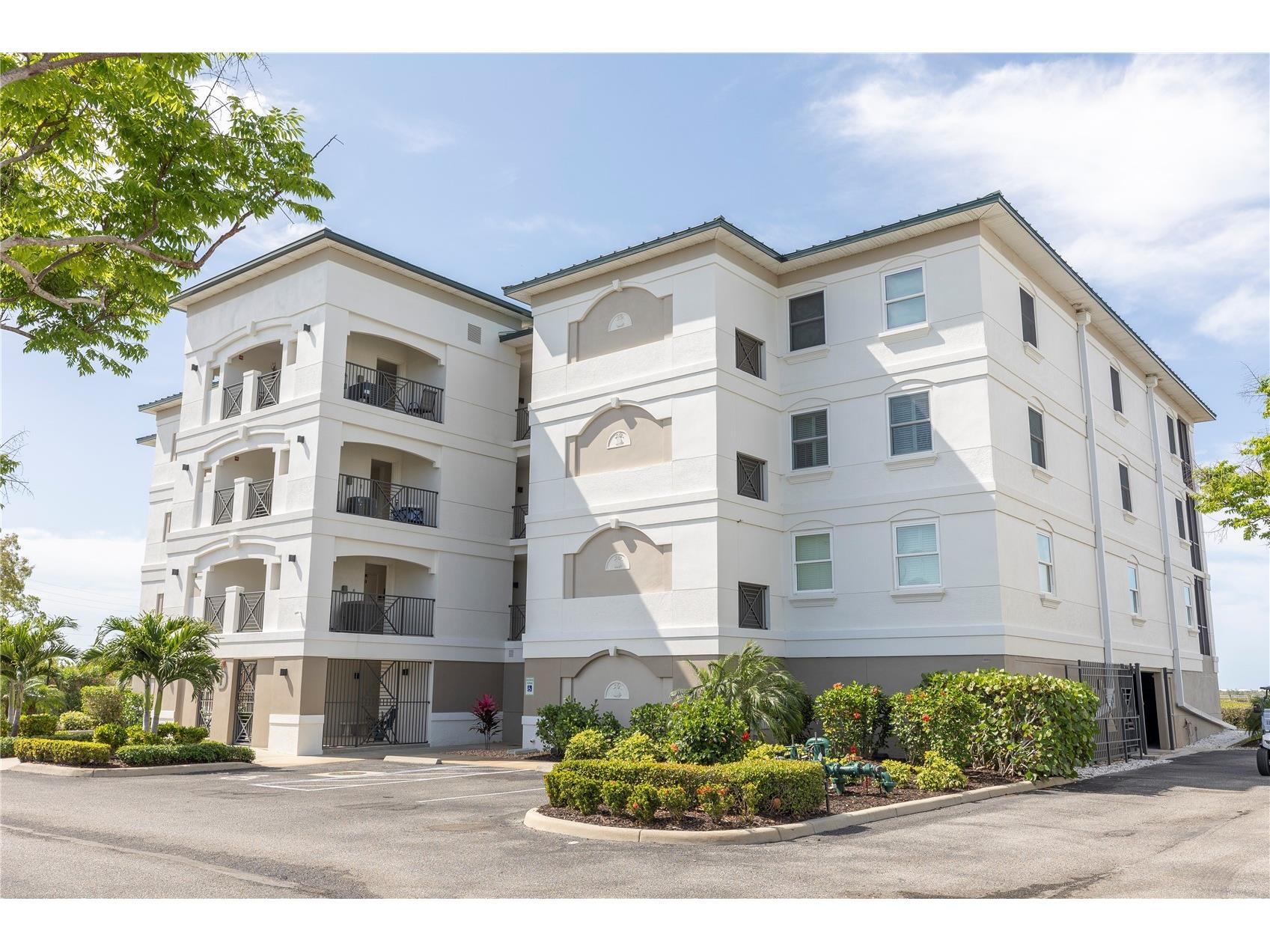 9203 Griggs Road #D302 Englewood FL 34224 - LEMON BAY AND INTRACOASTAL WAT D6147013 image1