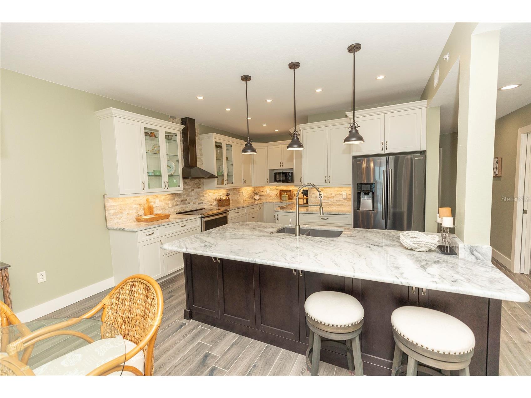 9203 Griggs Road #D302 Englewood FL 34224 - LEMON BAY AND INTRACOASTAL WAT D6147013 image12