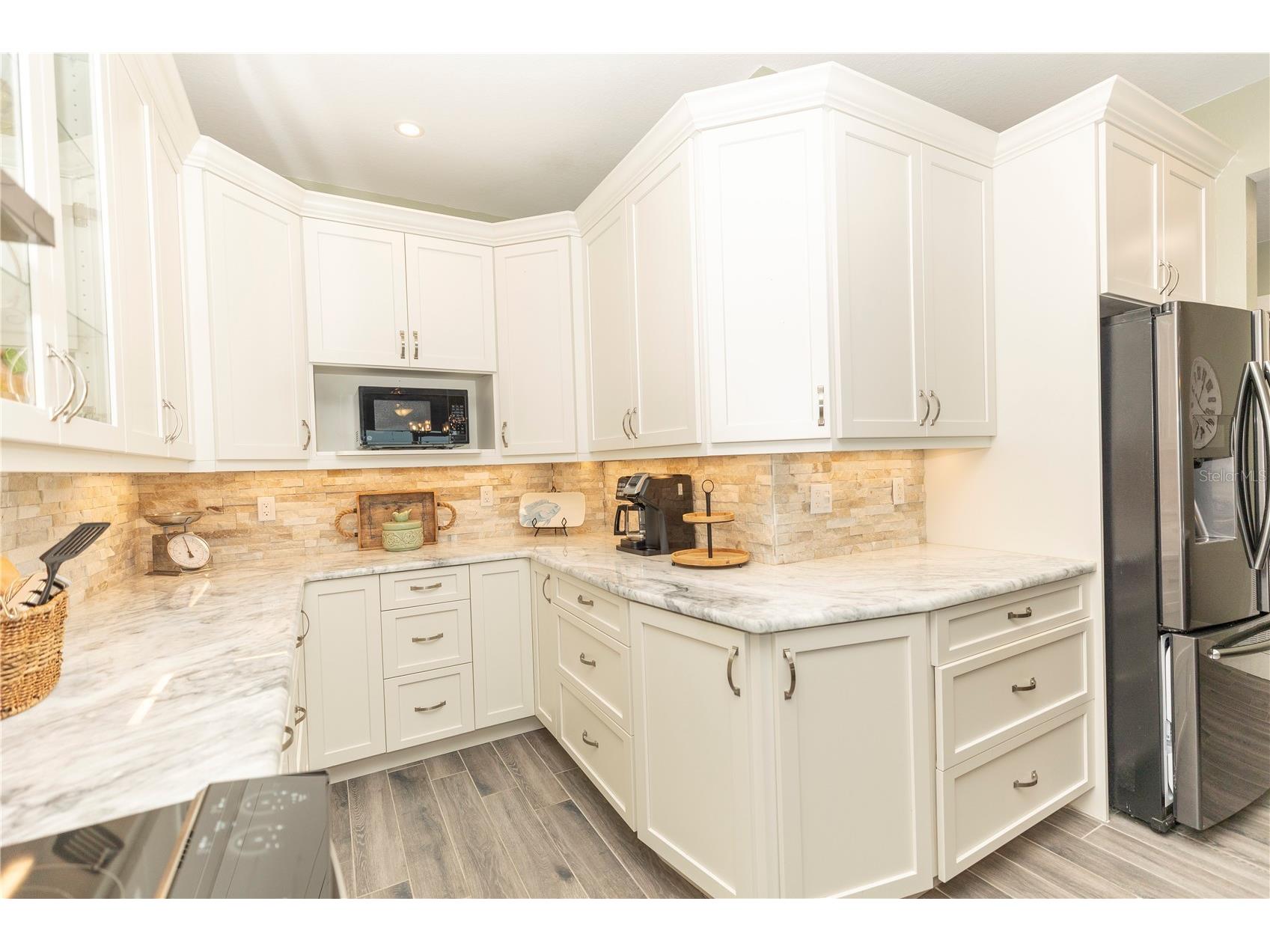 9203 Griggs Road #D302 Englewood FL 34224 - LEMON BAY AND INTRACOASTAL WAT D6147013 image16