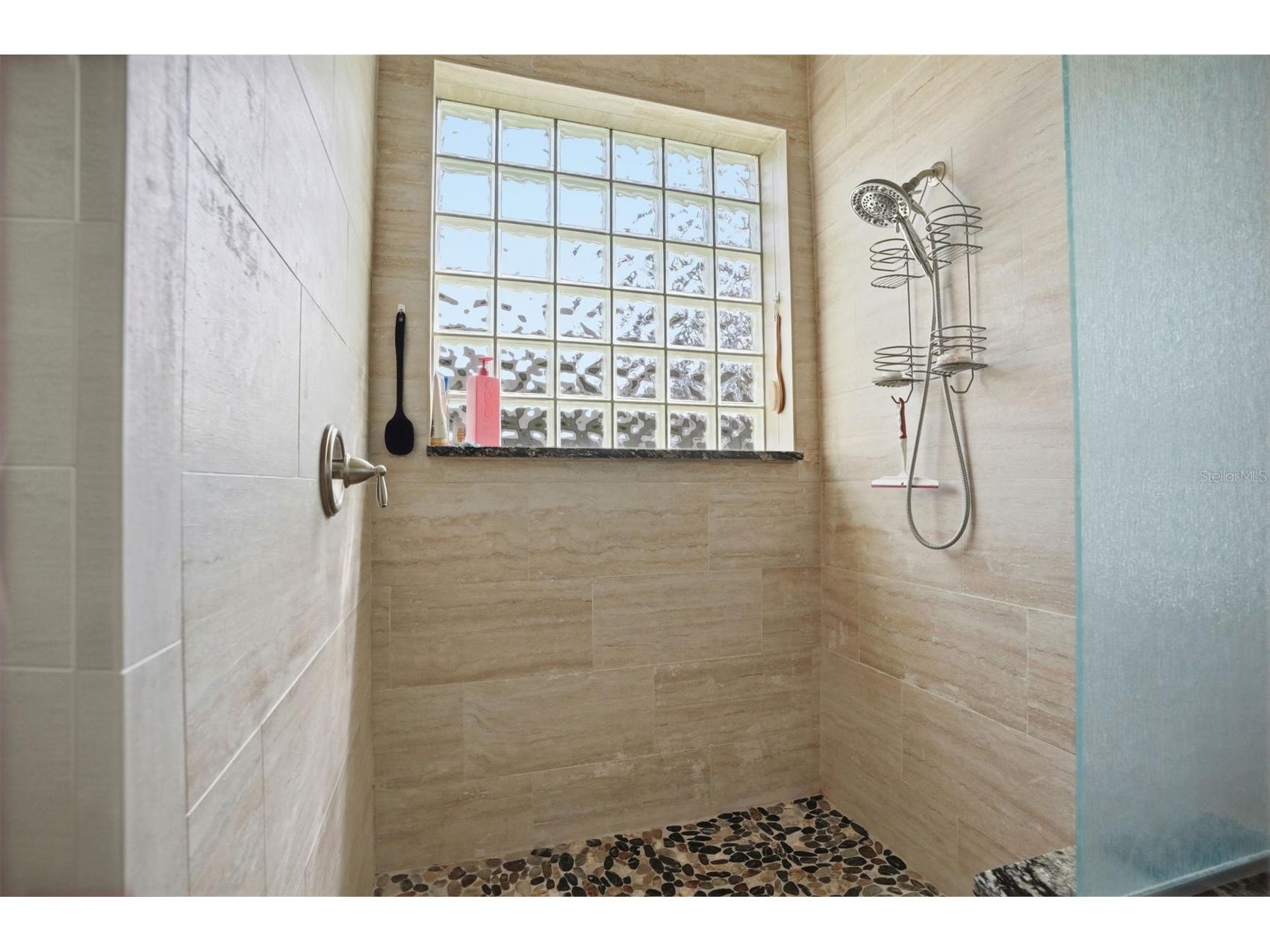 9203 Lake Cypress Loop Weeki Wachee FL 34613 W7884490 image39