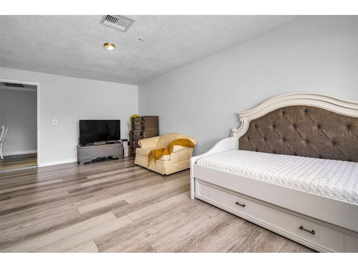 9204 Golf View Drive New Port Richey FL 34655 TB8452985 image25