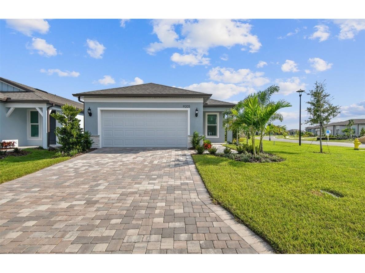 9205 Ballaster Pointe Loop Parrish FL 34219 T3424812 image1