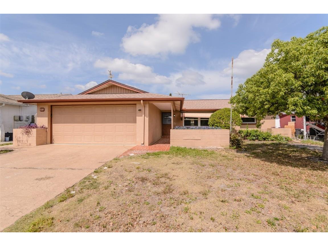 9205 Ledgestone Lane Port Richey FL 34668 TB8376635 image1