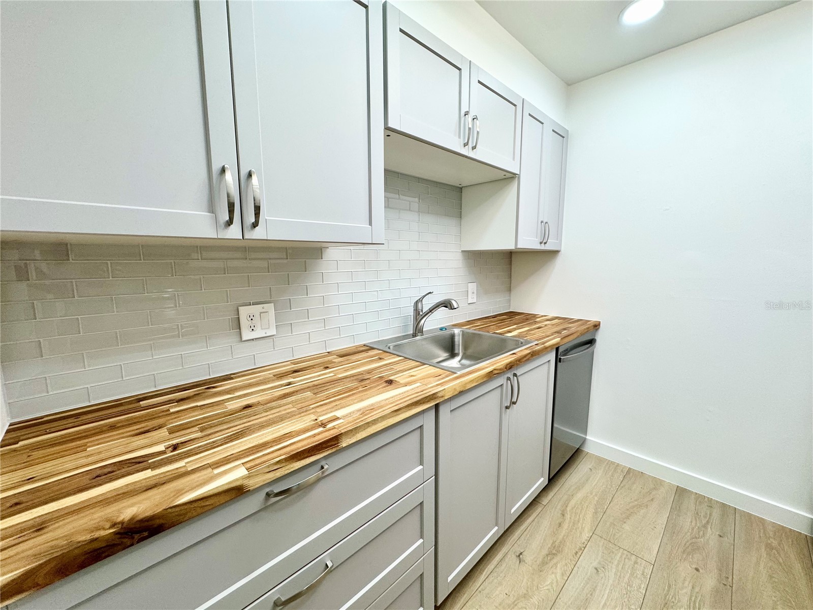 9205 Tudor Drive #C208 Tampa FL 33615 TB8514269 image10
