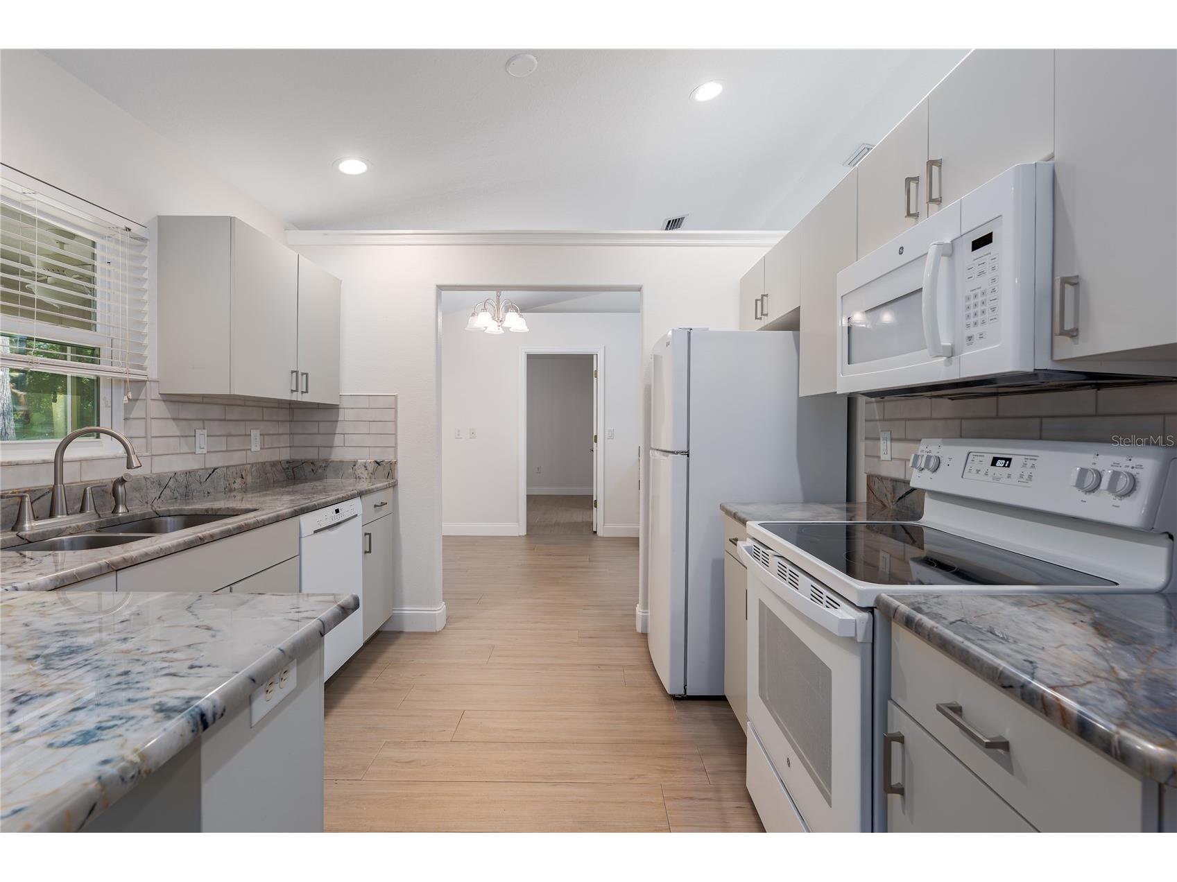 9206 31st Street Court E Parrish FL 34219 A4699174 image3