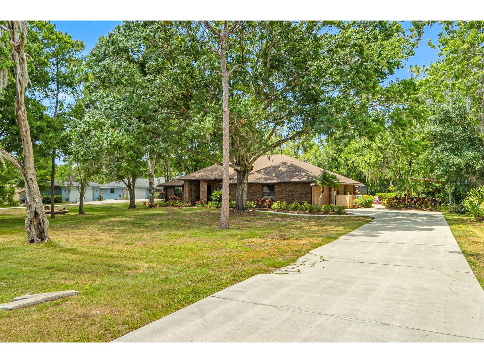 9206 65th Avenue E Bradenton FL 34202 A4664157 image4