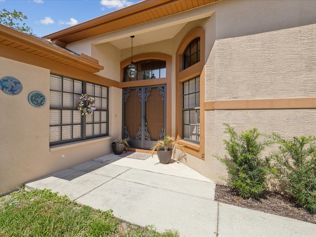 9206 Halberg Drive Hudson FL 34669 W7865031 image1