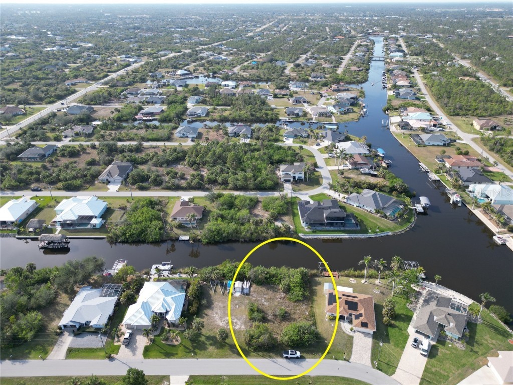 9206 Snapper Circle Port Charlotte FL 33981 - SNAPPER WATERWAY D6140666 image2