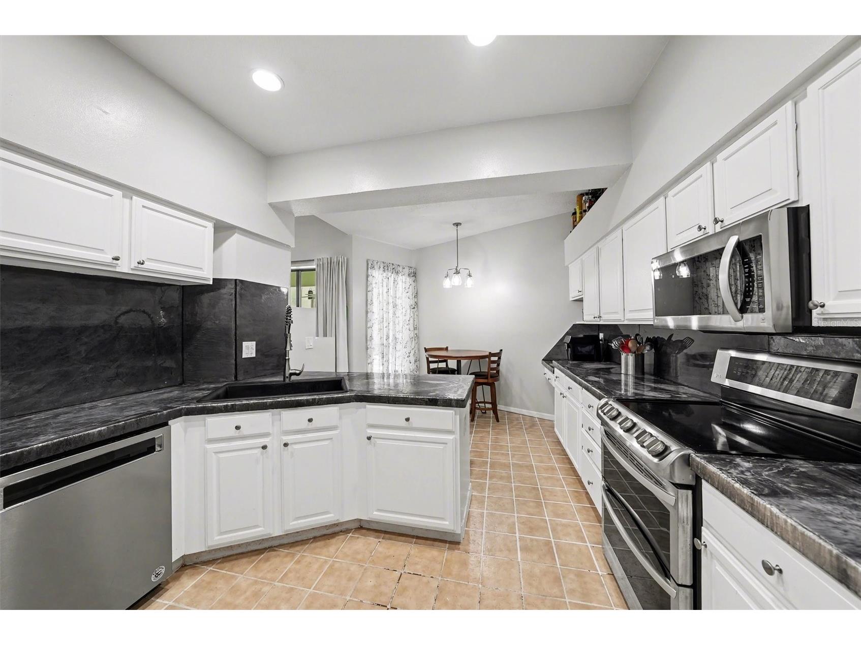 9207 Rockrose Drive Tampa FL 33647 TB8489222 image11