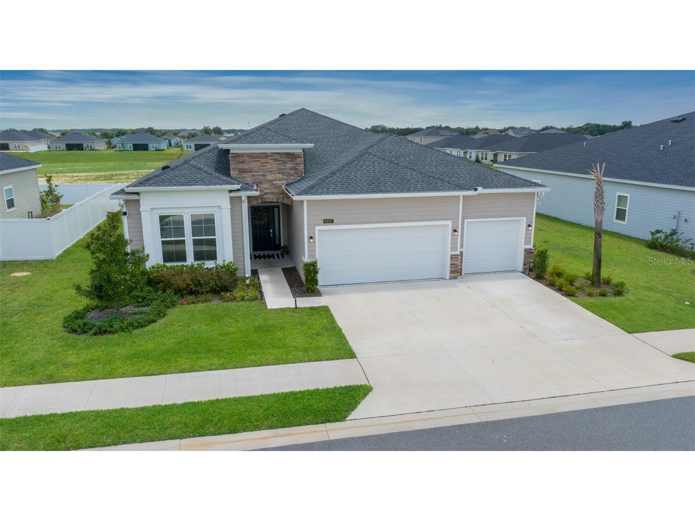 9207 SW 57th Terrace Ocala FL 34476 OM683427 image1