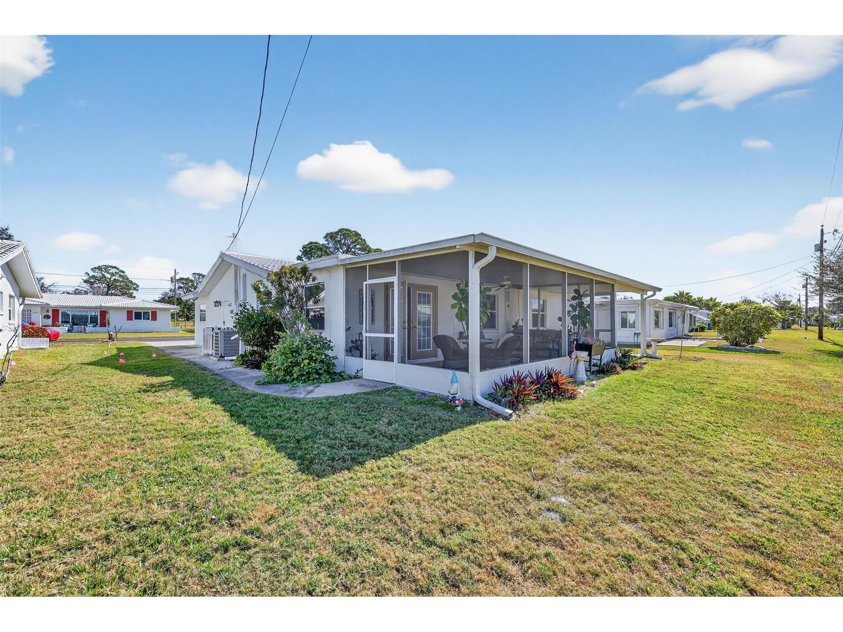 9208 142nd Street Seminole FL 33776 TB8471159 image35