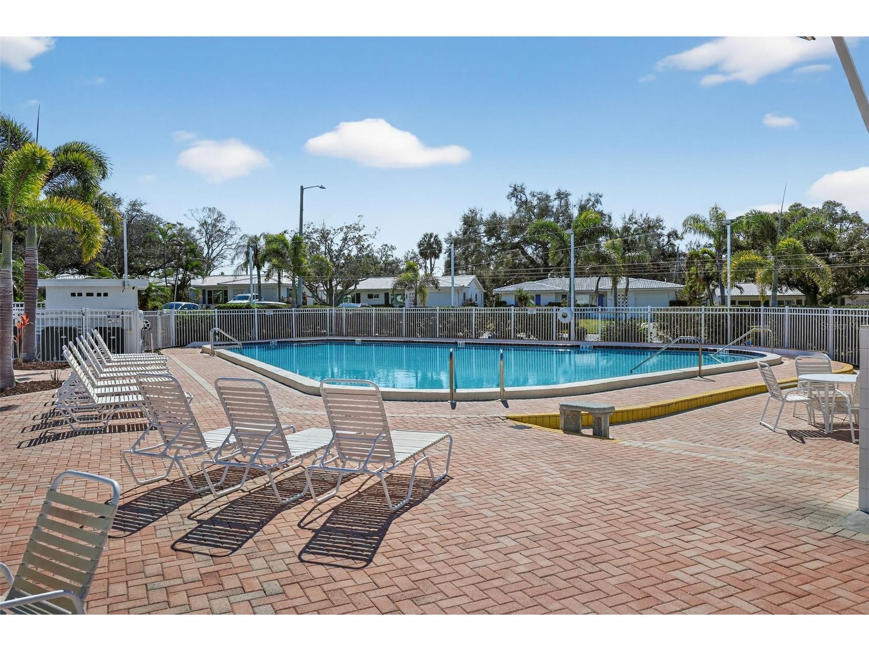 9208 142nd Street Seminole FL 33776 TB8471159 image42