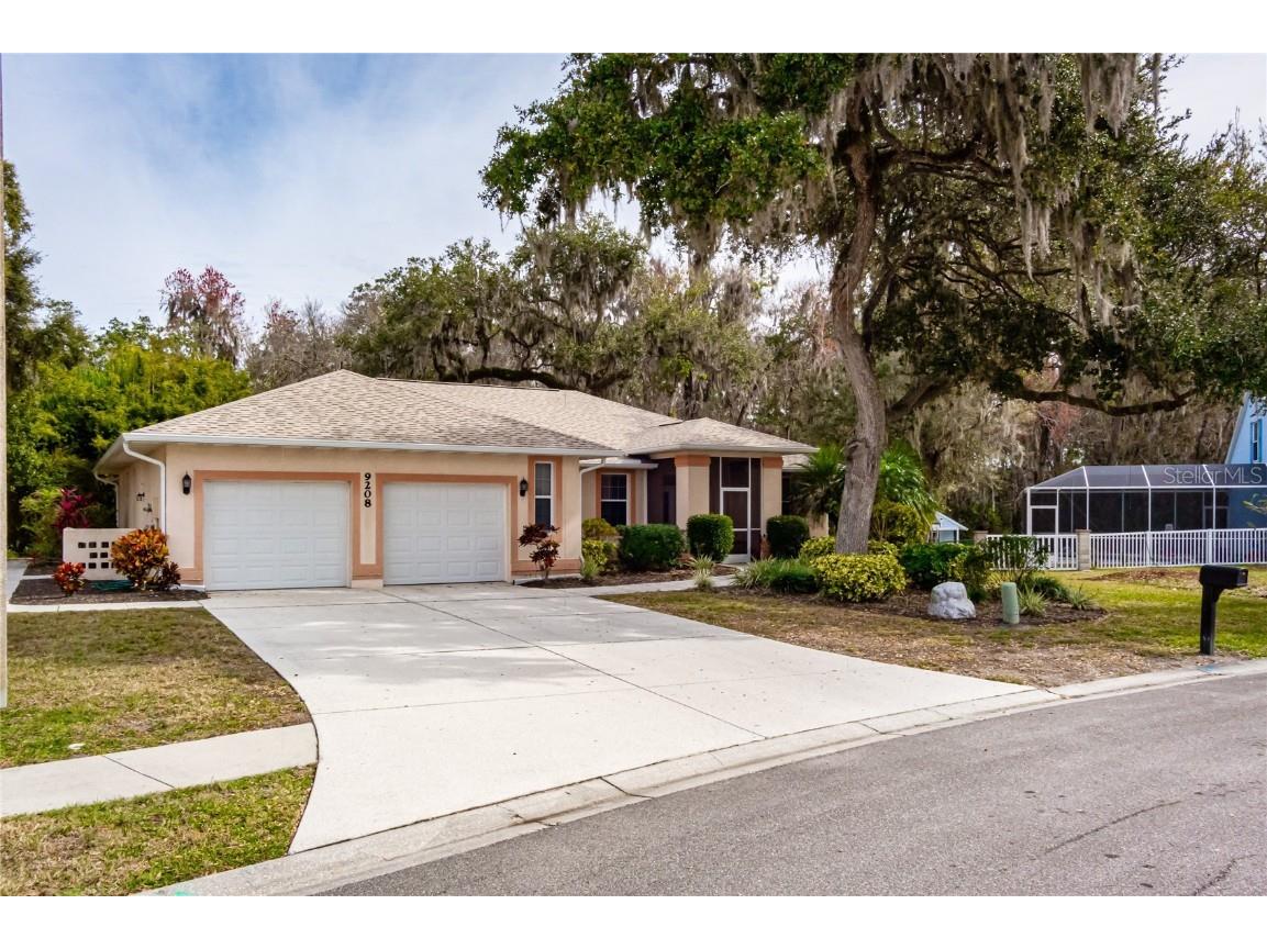 9208 31st Street Court E Parrish FL 34219 A4525655 image1