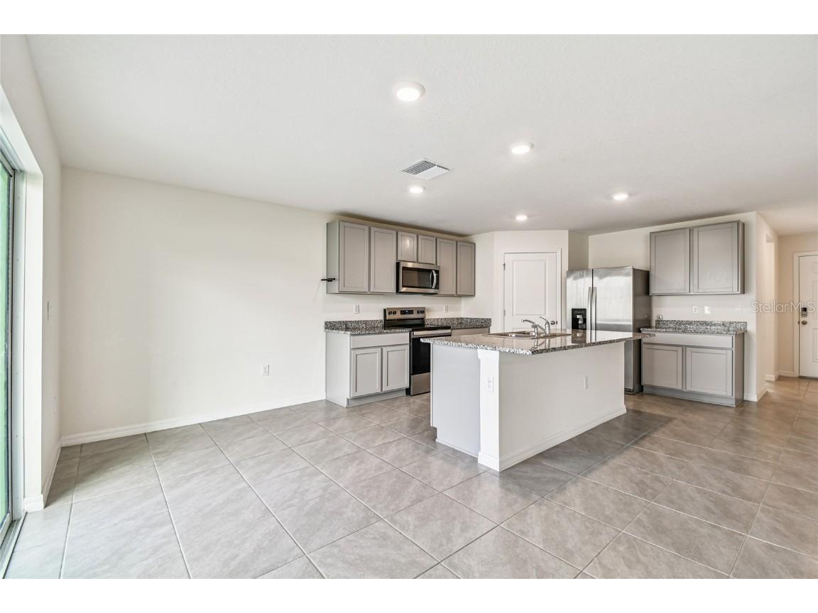 9208 Mission Bay Place Tampa FL 33637 TB8453646 image12