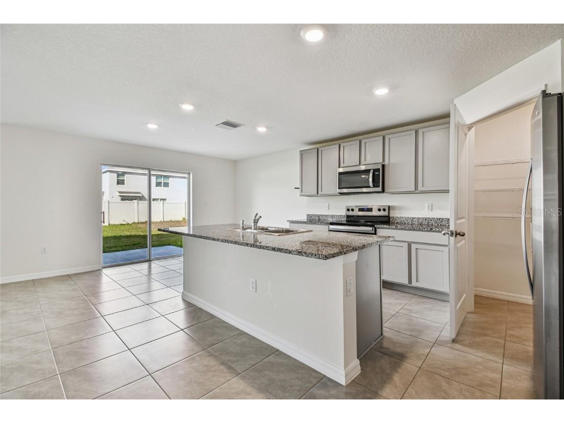 9208 Mission Bay Place Tampa FL 33637 TB8453646 image4