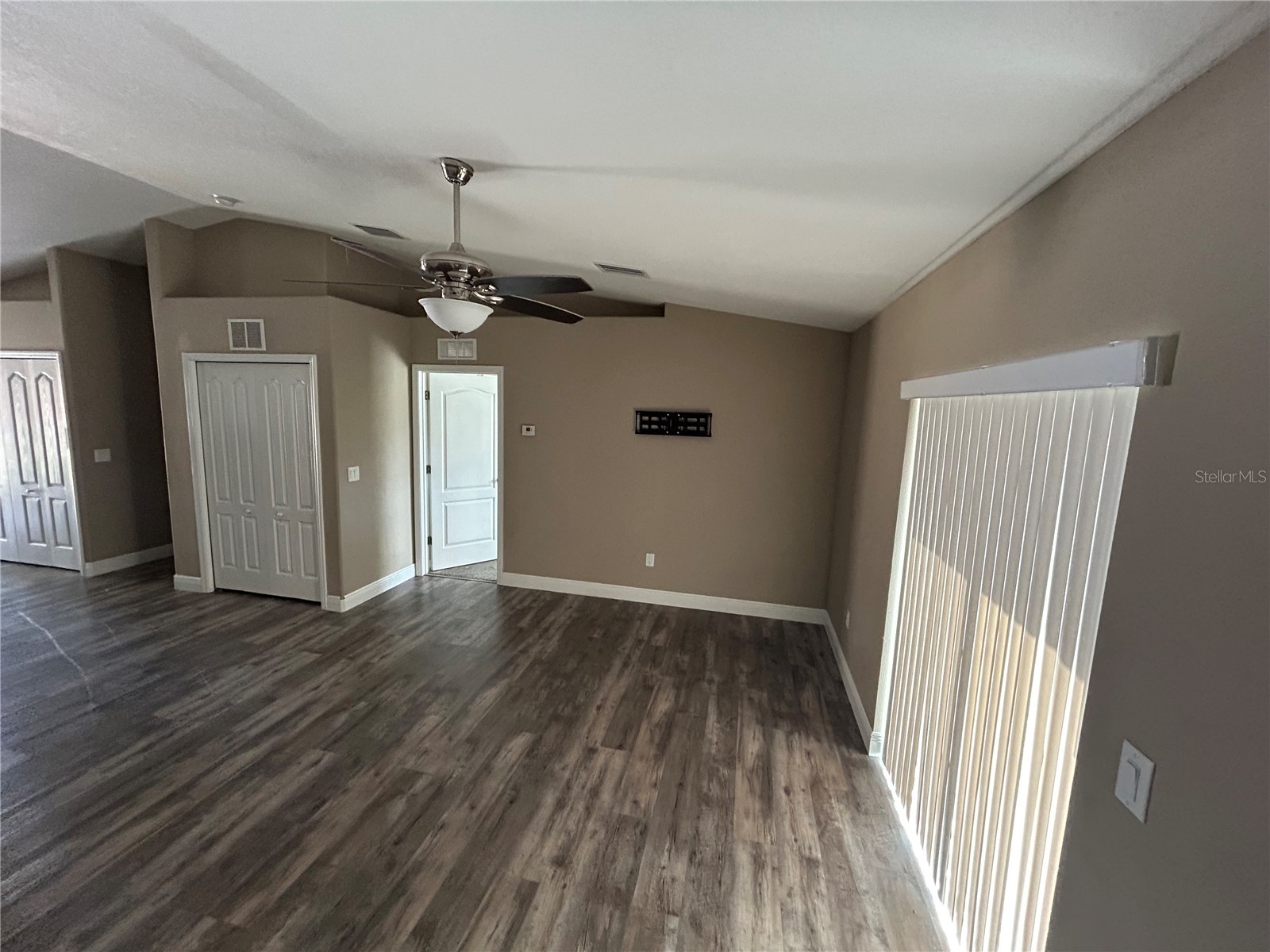 9208 N Travis Drive Citrus Springs FL 34434 OM721167 image4