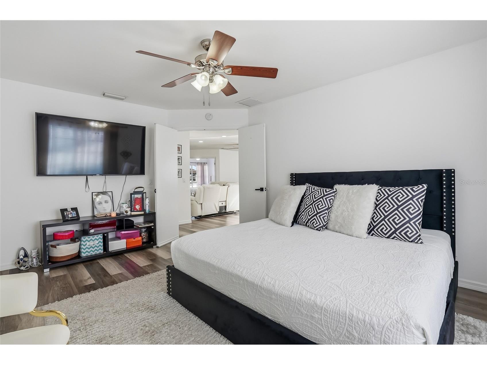 9209 Camino Villa Boulevard Tampa FL 33635 TB8470926 image30