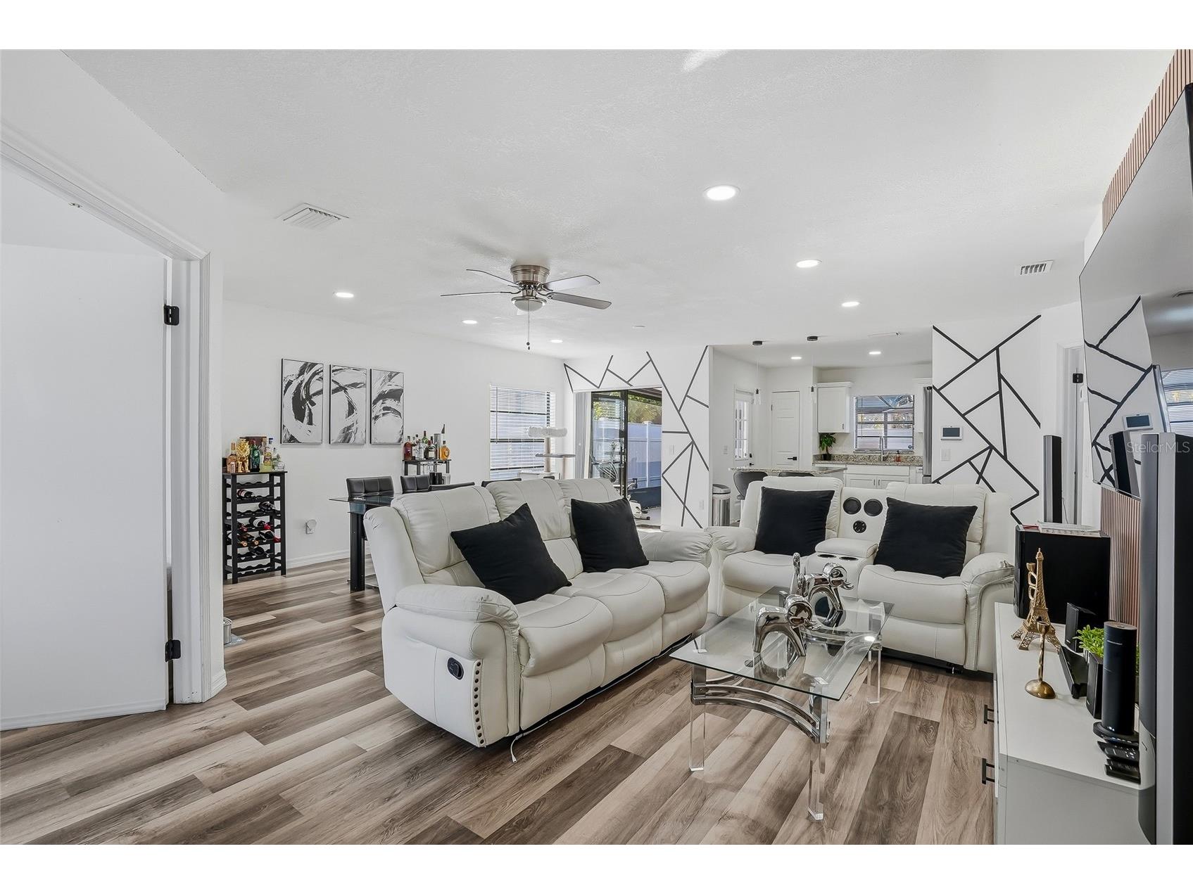 9209 Camino Villa Boulevard Tampa FL 33635 TB8470926 image7