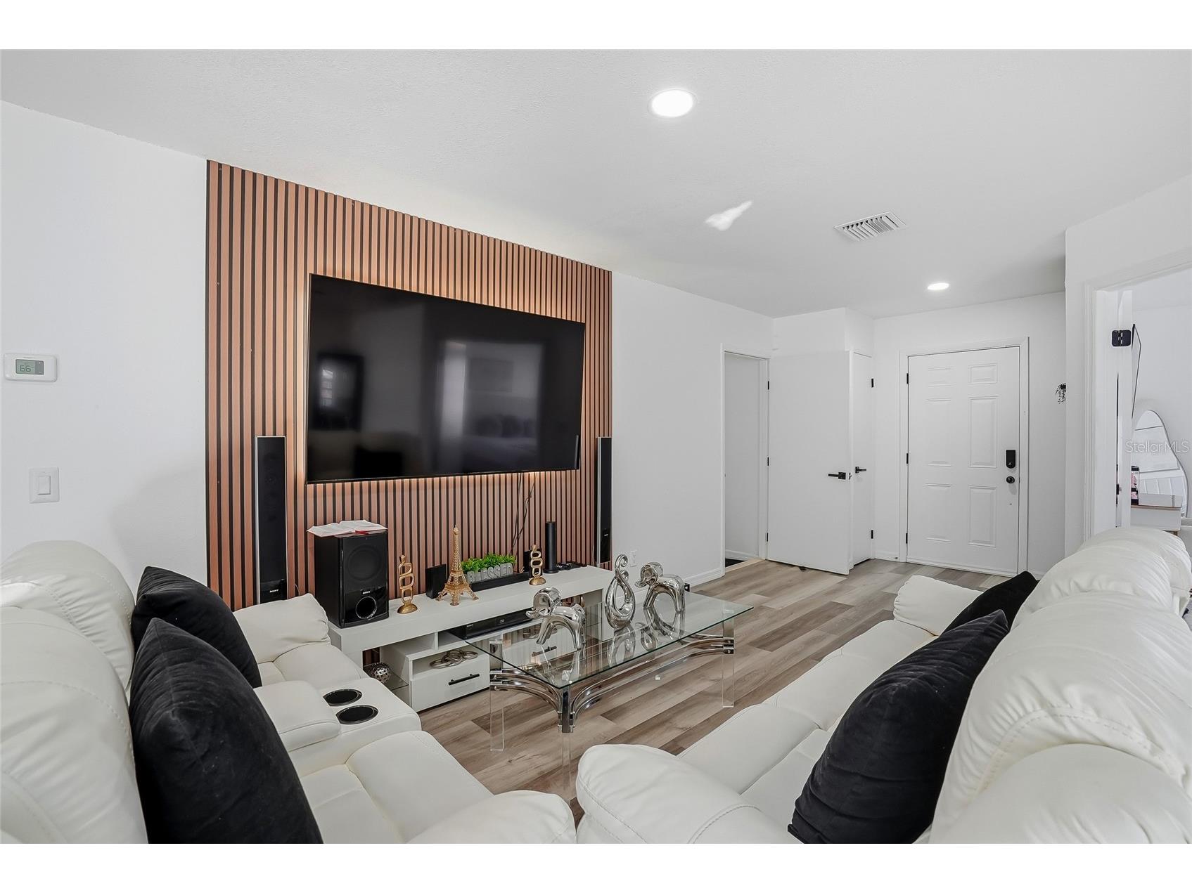 9209 Camino Villa Boulevard Tampa FL 33635 TB8470926 image9