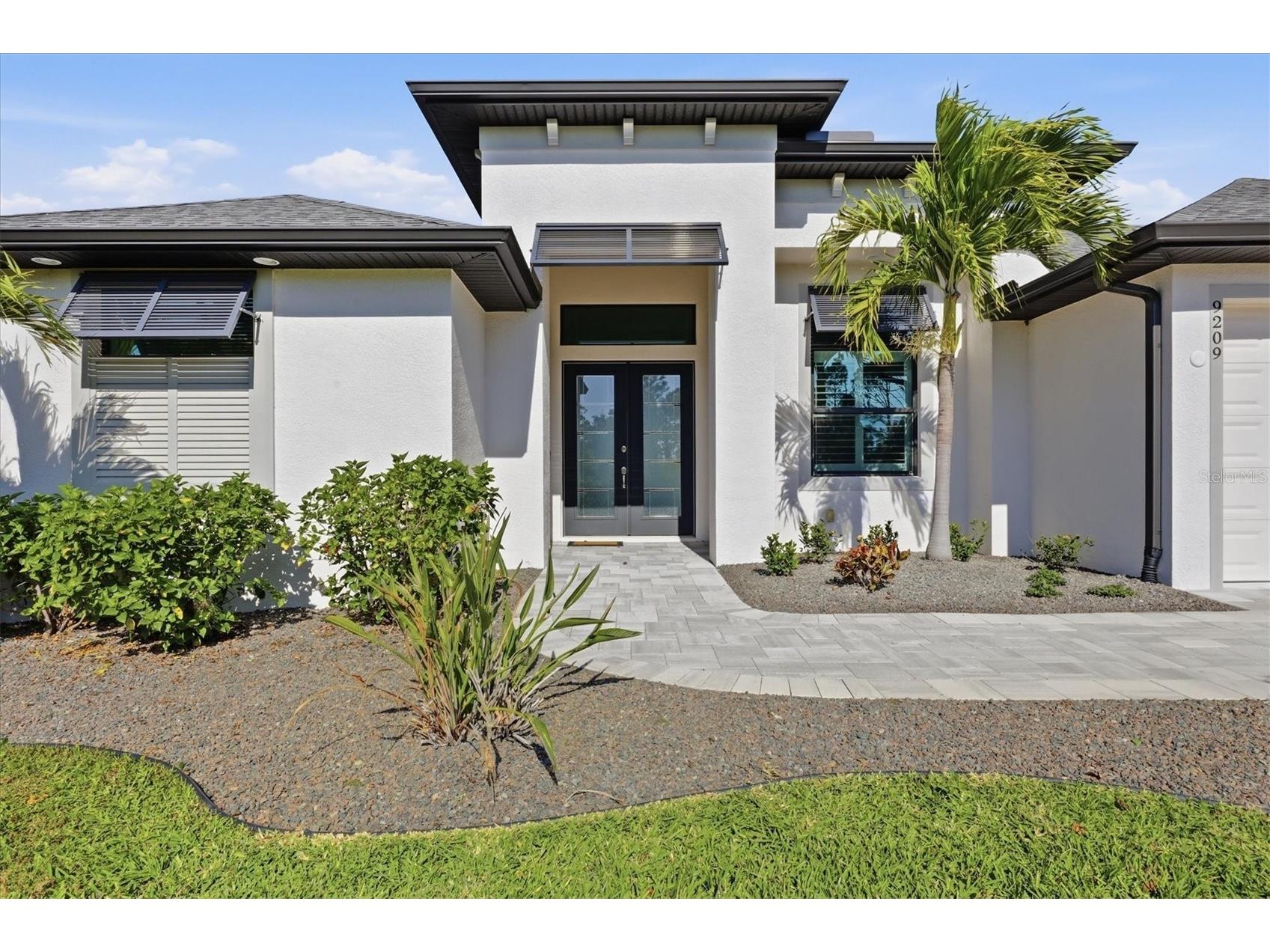 9209 Santa Lucia Drive Port Charlotte FL 33981 - SANTA CRUZ WATERWAY D6146404 image1