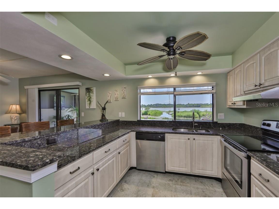 9209 Seminole Boulevard #132 Seminole FL 33772 - LAKE SEMINOLE U8162642 image1