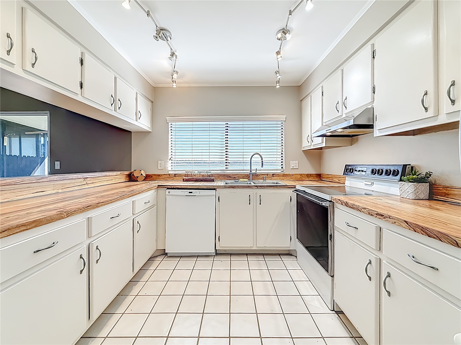 9209 Seminole Boulevard #32 Seminole FL 33772 - LAKE SEMINOLE TB8513531 image10