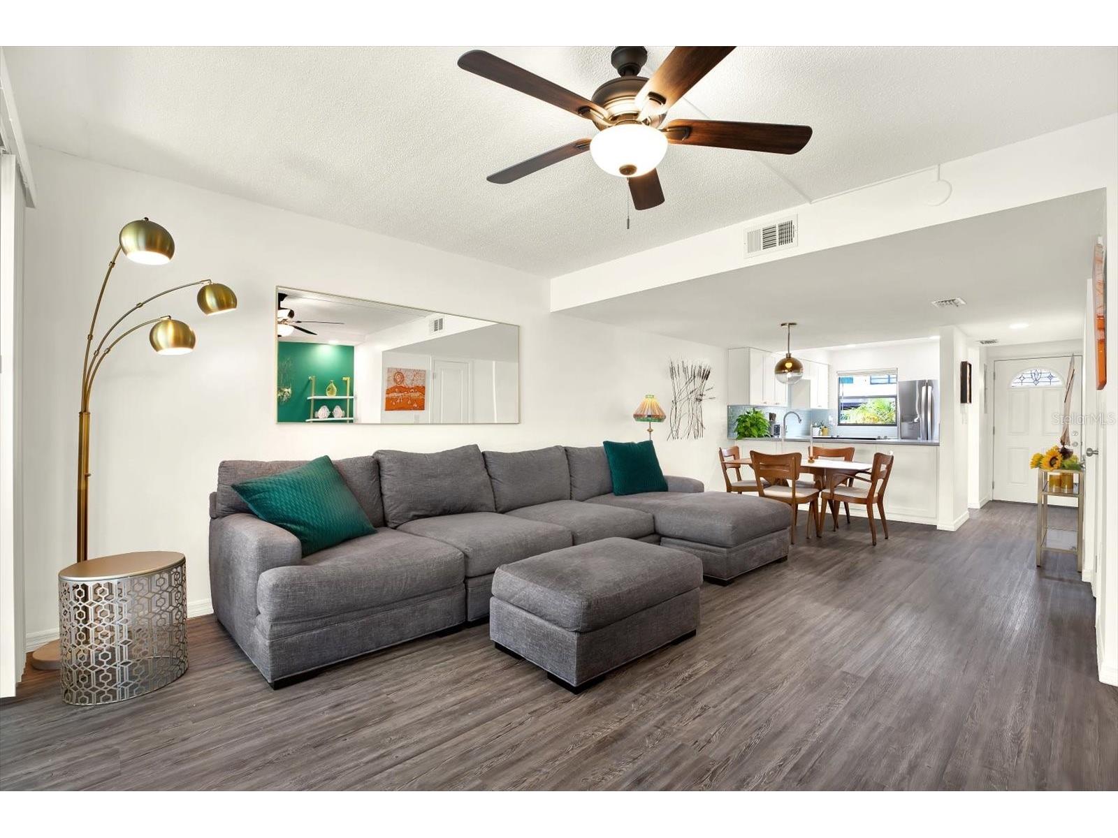 9209 Seminole Boulevard #65 Seminole FL 33772 TB8507388 image2
