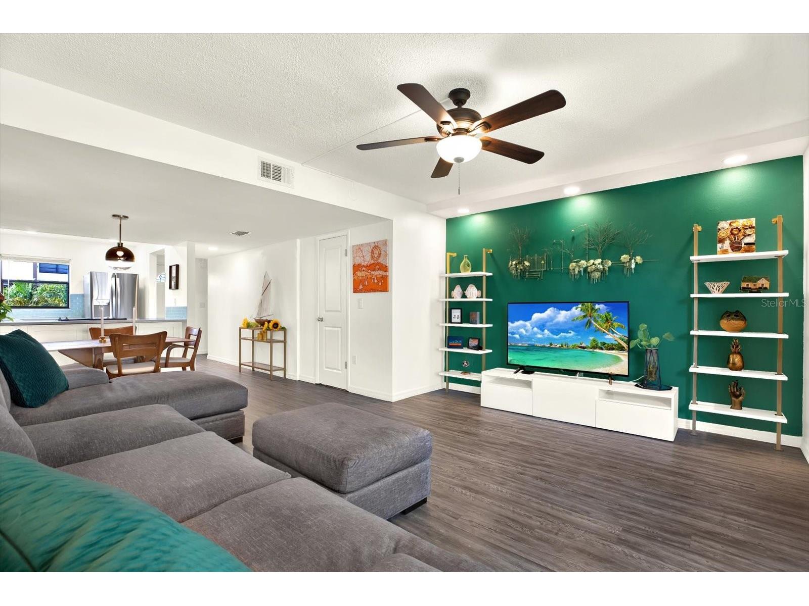 9209 Seminole Boulevard #65 Seminole FL 33772 TB8507388 image4