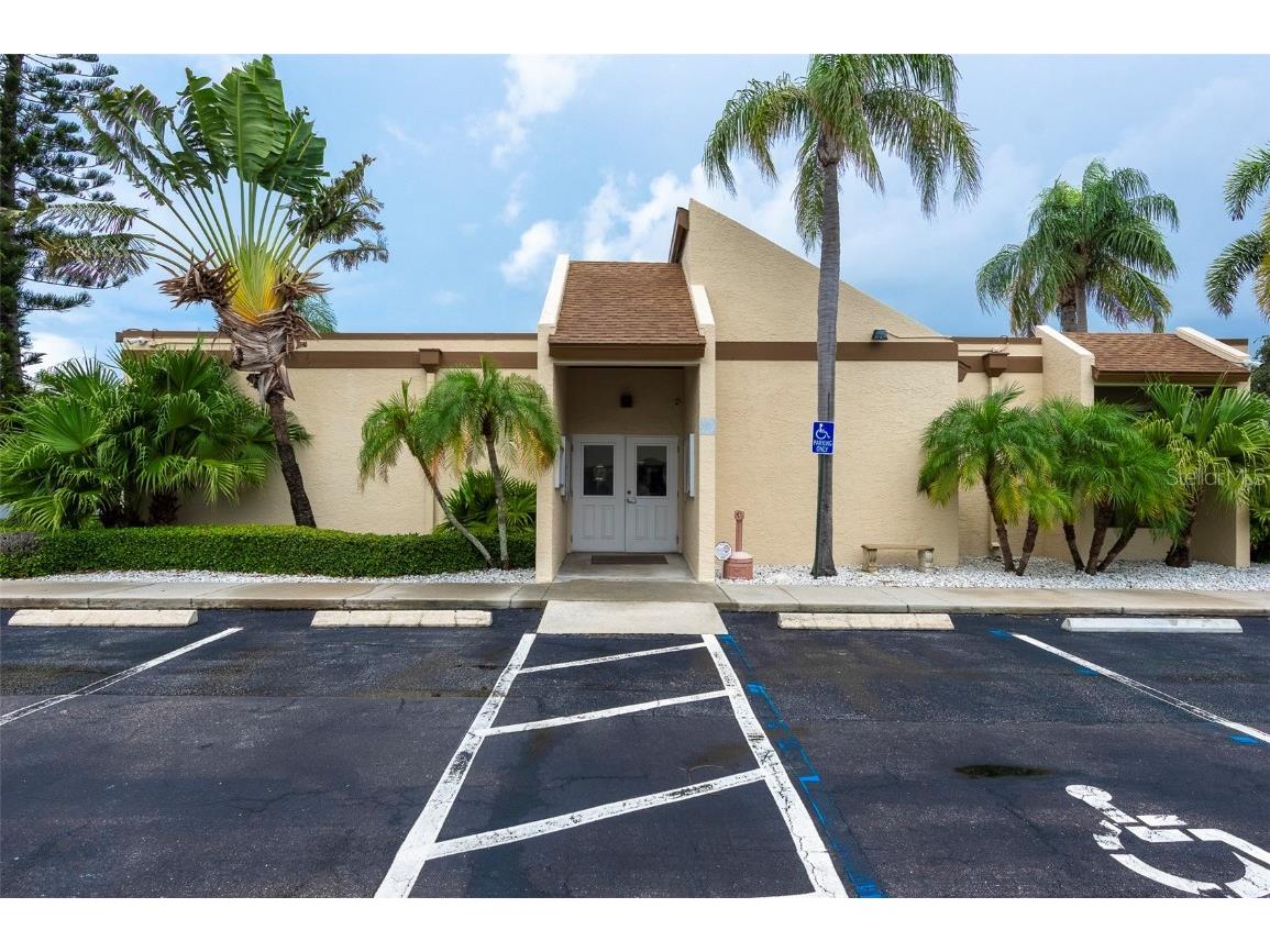 9209 Seminole Boulevard #99 Seminole FL 33772 - LAKE SEMINOLE TB8425014 image1