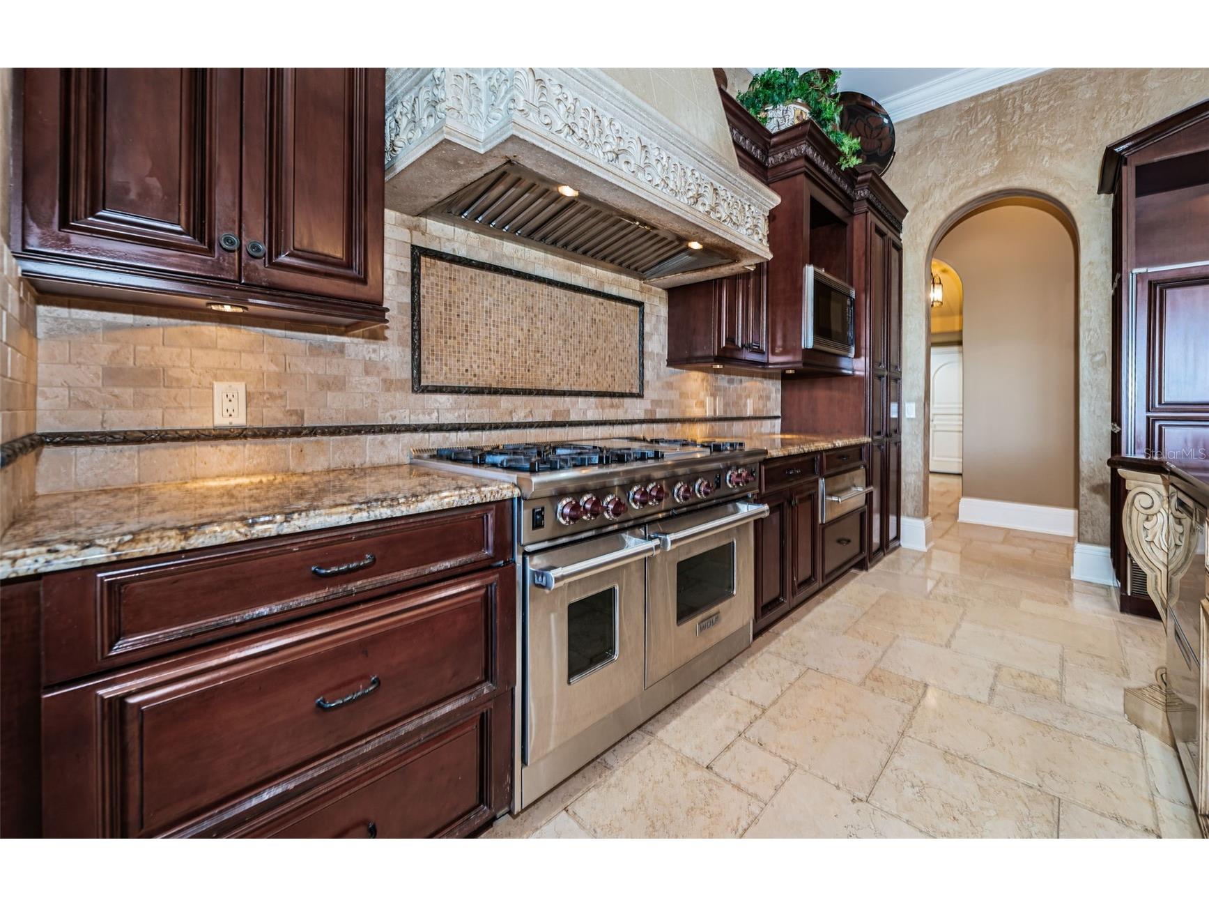 9209 Silverthorn Road Seminole FL 33777 TB8472678 image16