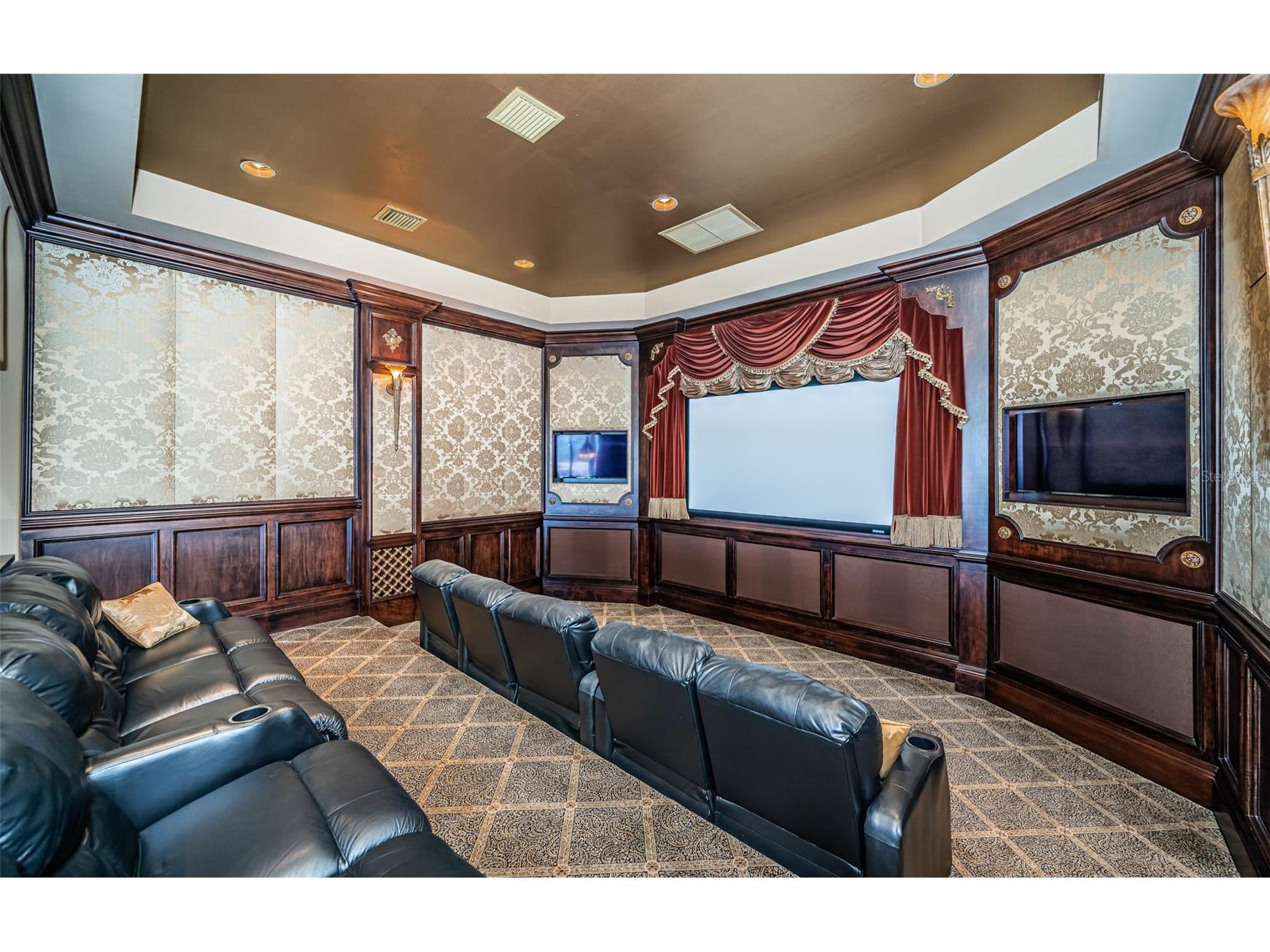 9209 Silverthorn Road Seminole FL 33777 TB8472678 image28