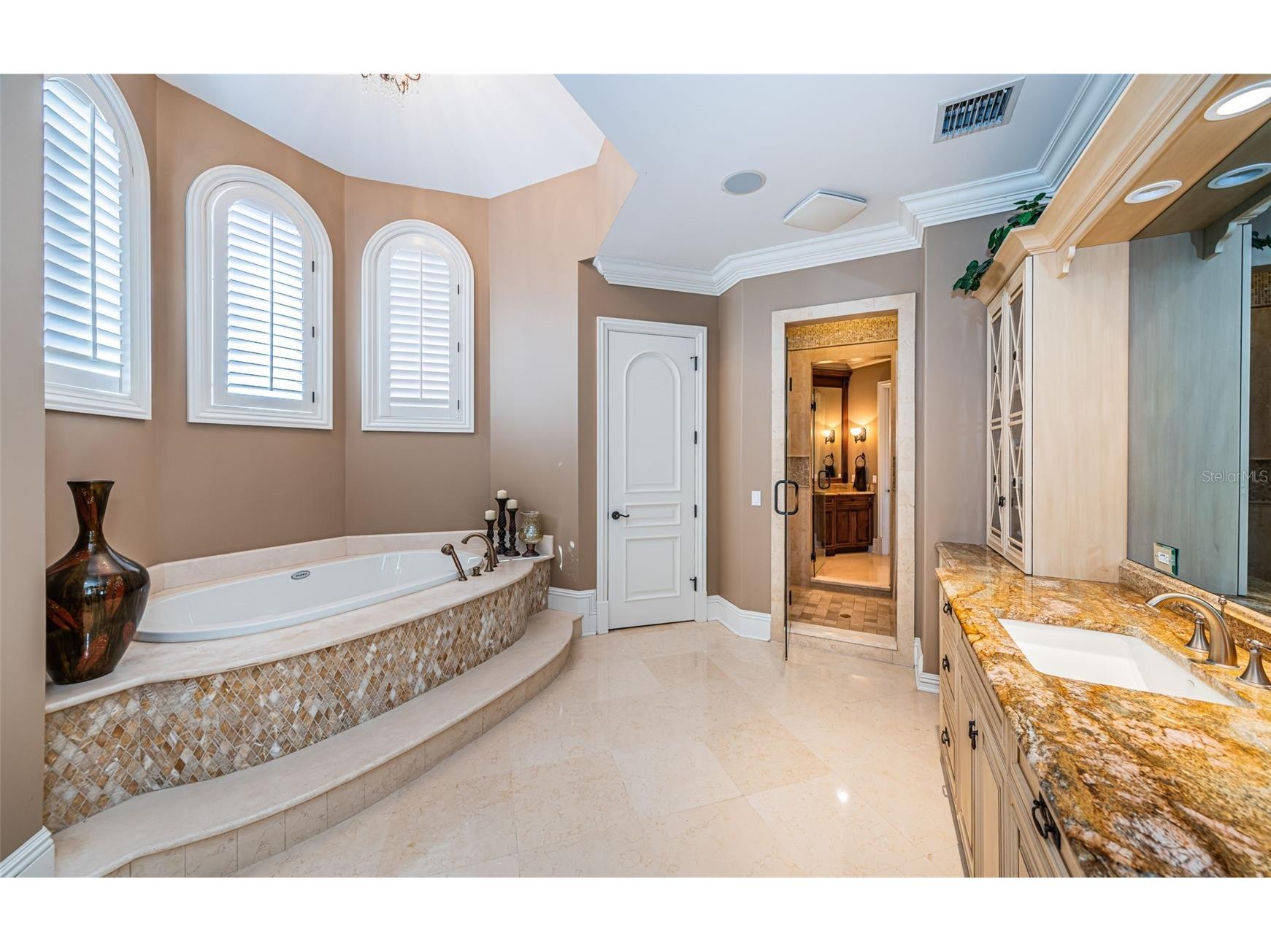 9209 Silverthorn Road Seminole FL 33777 TB8472678 image51