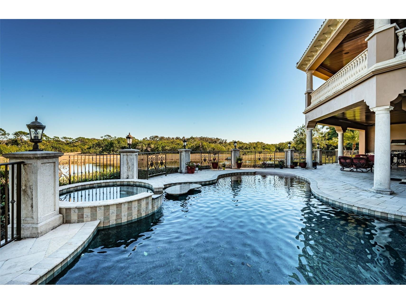 9209 Silverthorn Road Seminole FL 33777 TB8472678 image73