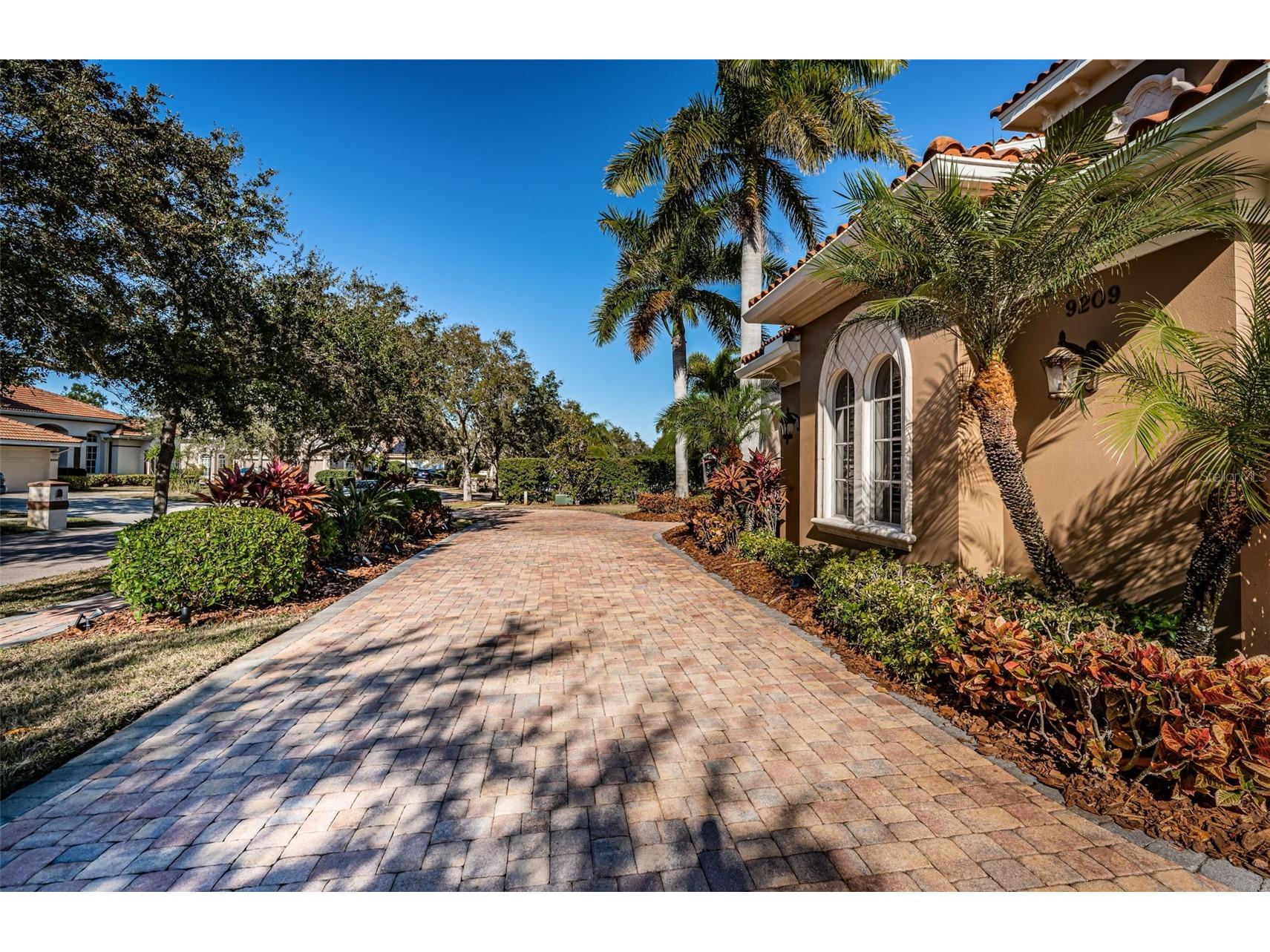 9209 Silverthorn Road Seminole FL 33777 TB8472678 image87