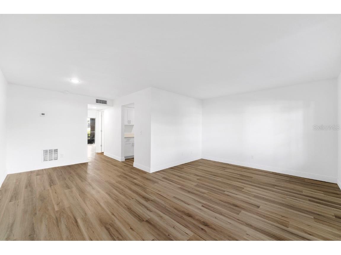 9209 Tudor Drive #C104 Tampa FL 33615 TB8408519 image4