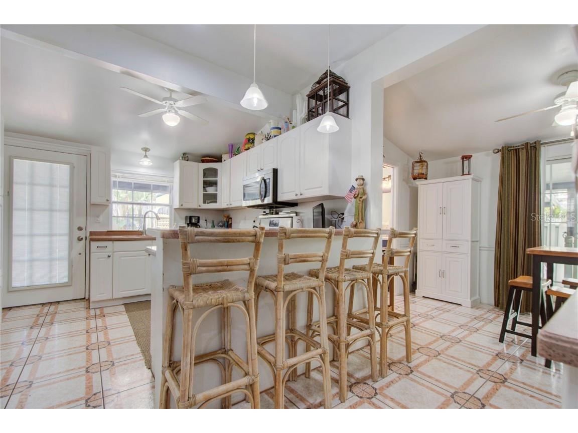 921 24th Avenue N Saint Petersburg FL 33704 TB8368533 image14