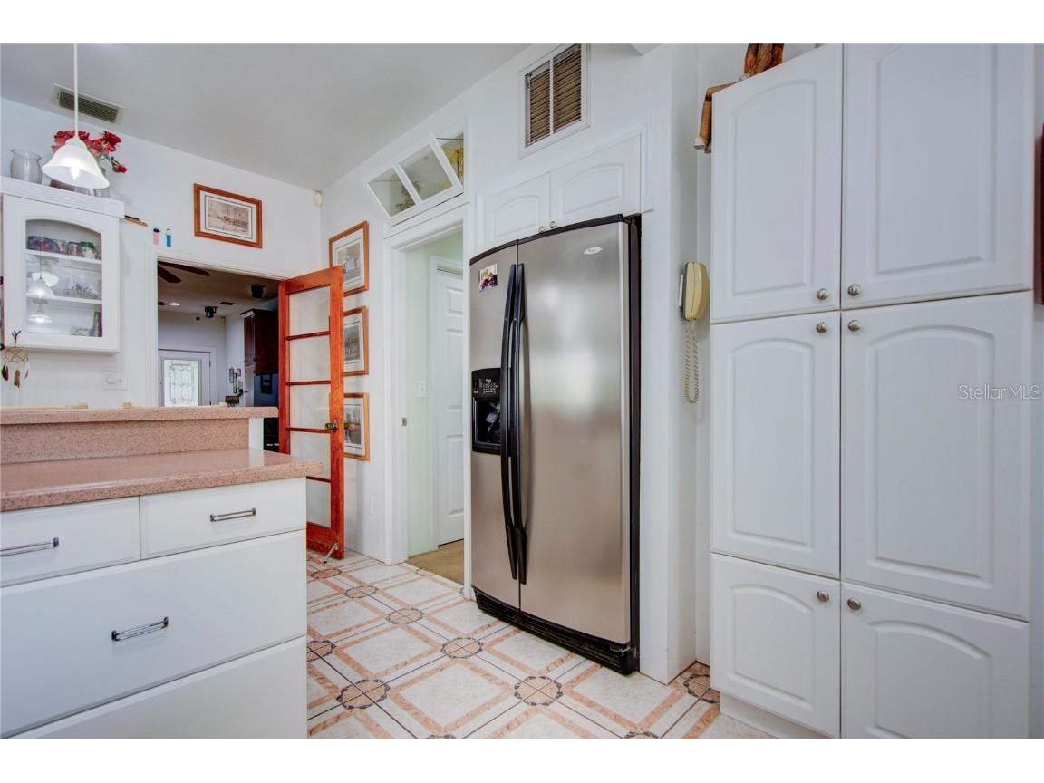 921 24th Avenue N Saint Petersburg FL 33704 TB8368533 image15