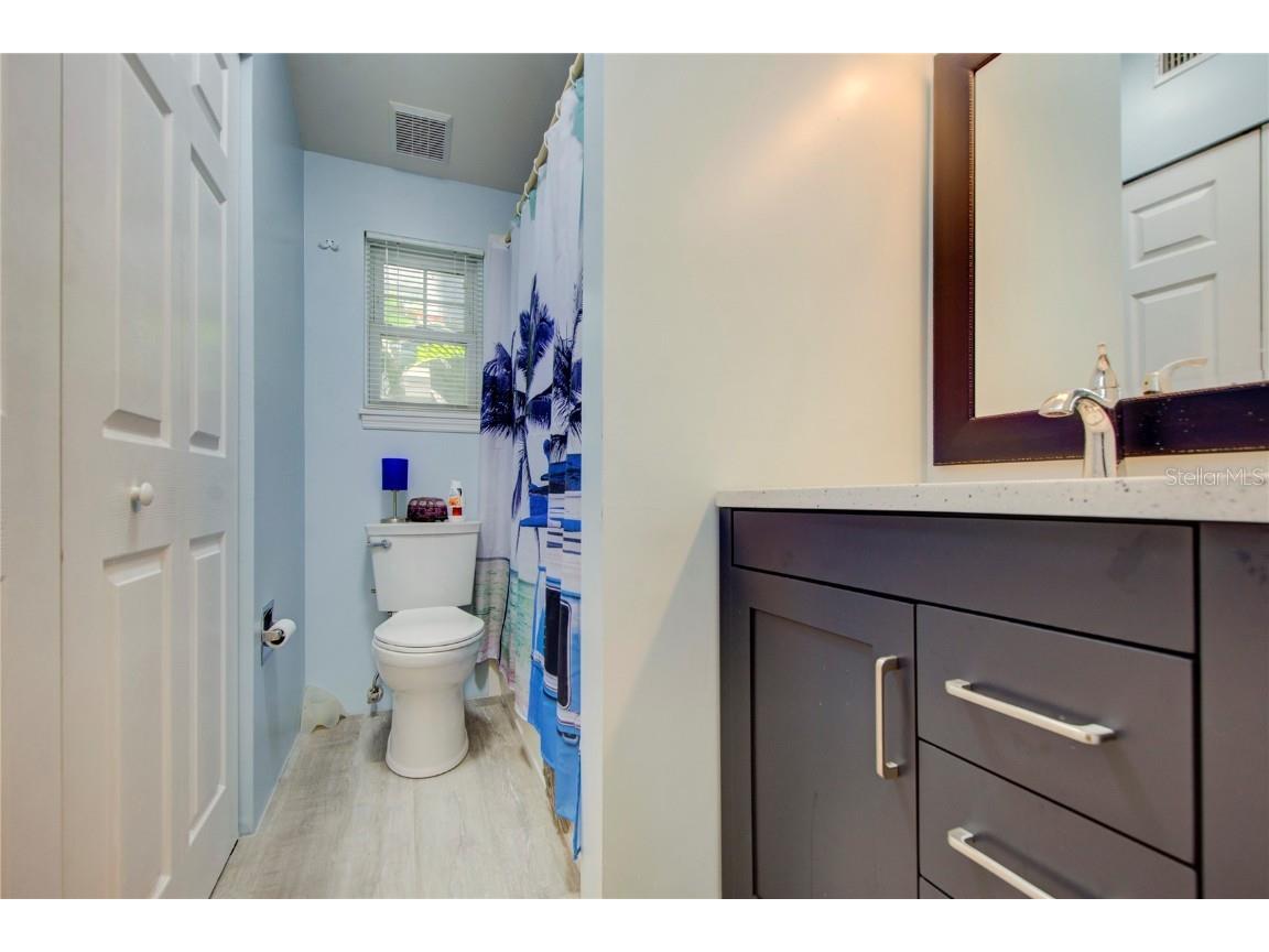 921 24th Avenue N Saint Petersburg FL 33704 TB8368533 image19