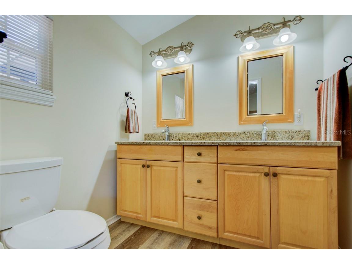 921 24th Avenue N Saint Petersburg FL 33704 TB8368533 image24