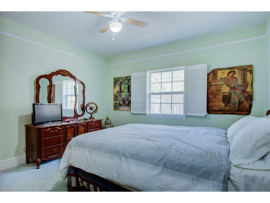 921 24th Avenue N Saint Petersburg FL 33704 TB8368533 image26