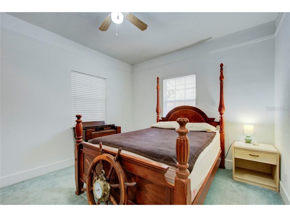 921 24th Avenue N Saint Petersburg FL 33704 TB8368533 image28