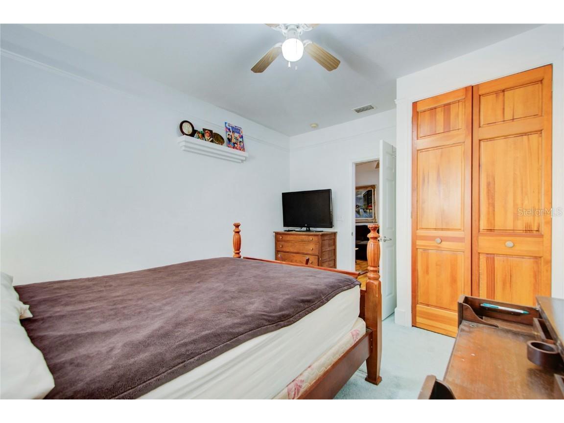 921 24th Avenue N Saint Petersburg FL 33704 TB8368533 image29