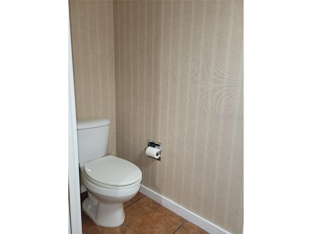 921 24th Avenue N Saint Petersburg FL 33704 TB8368533 image32