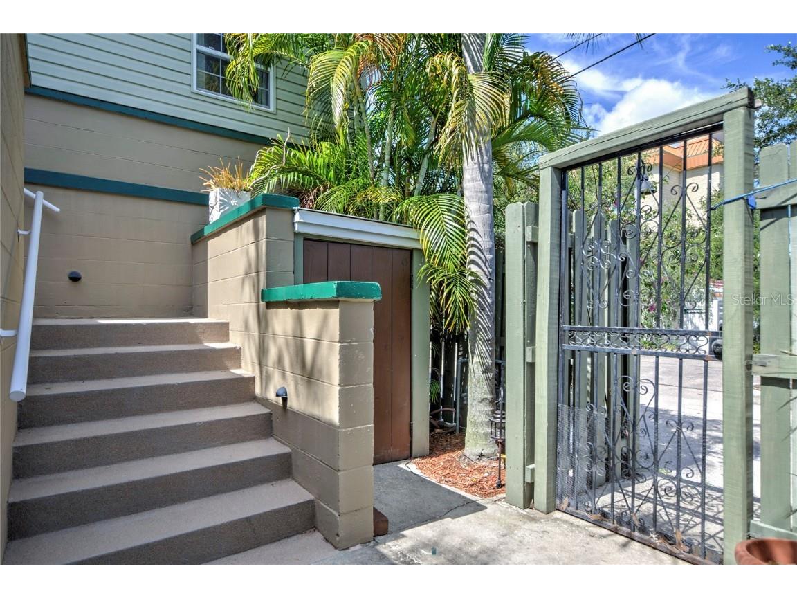 921 24th Avenue N Saint Petersburg FL 33704 TB8368533 image51