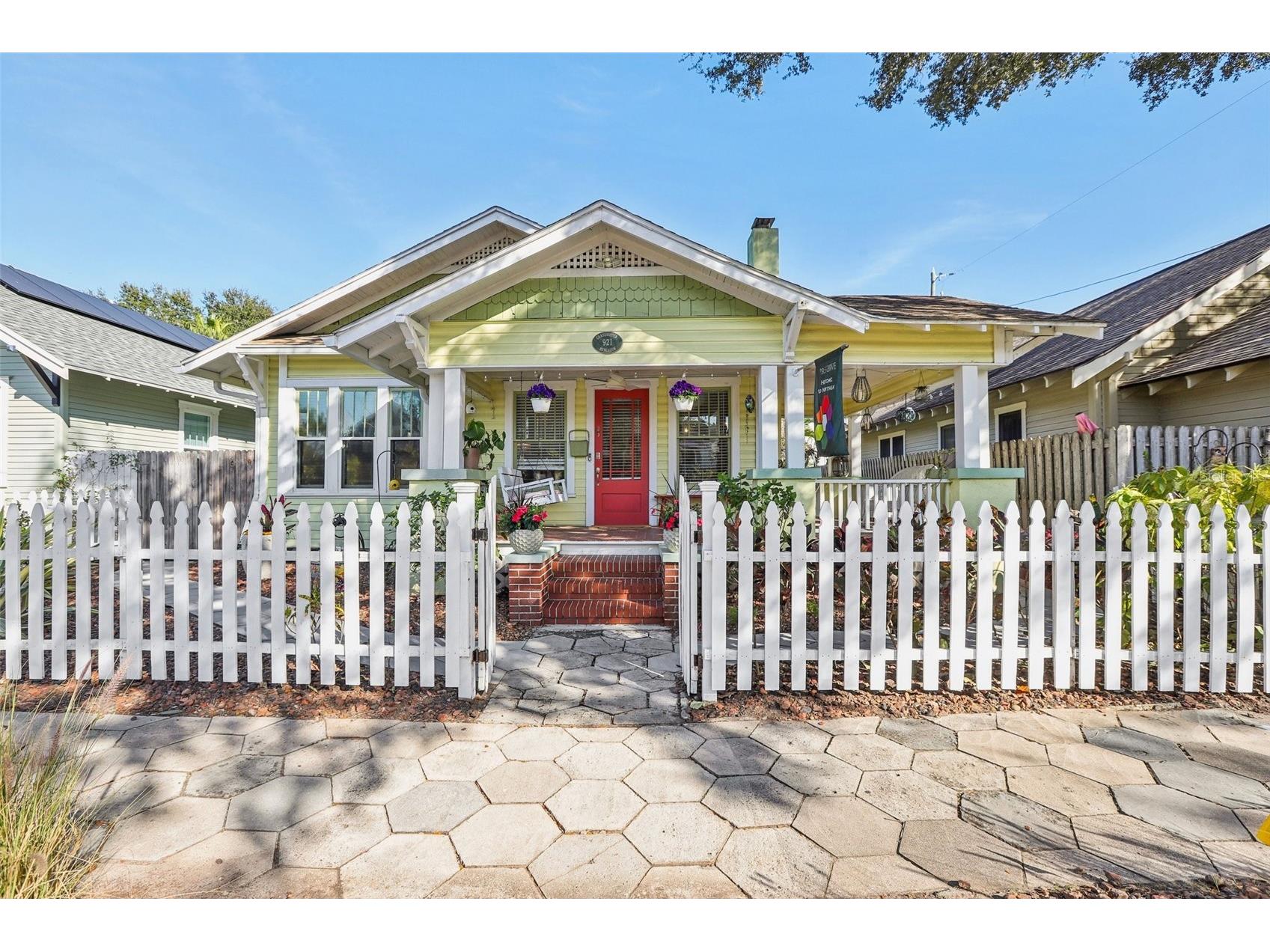 921 3rd Street N Saint Petersburg FL 33701 TB8470955 image1