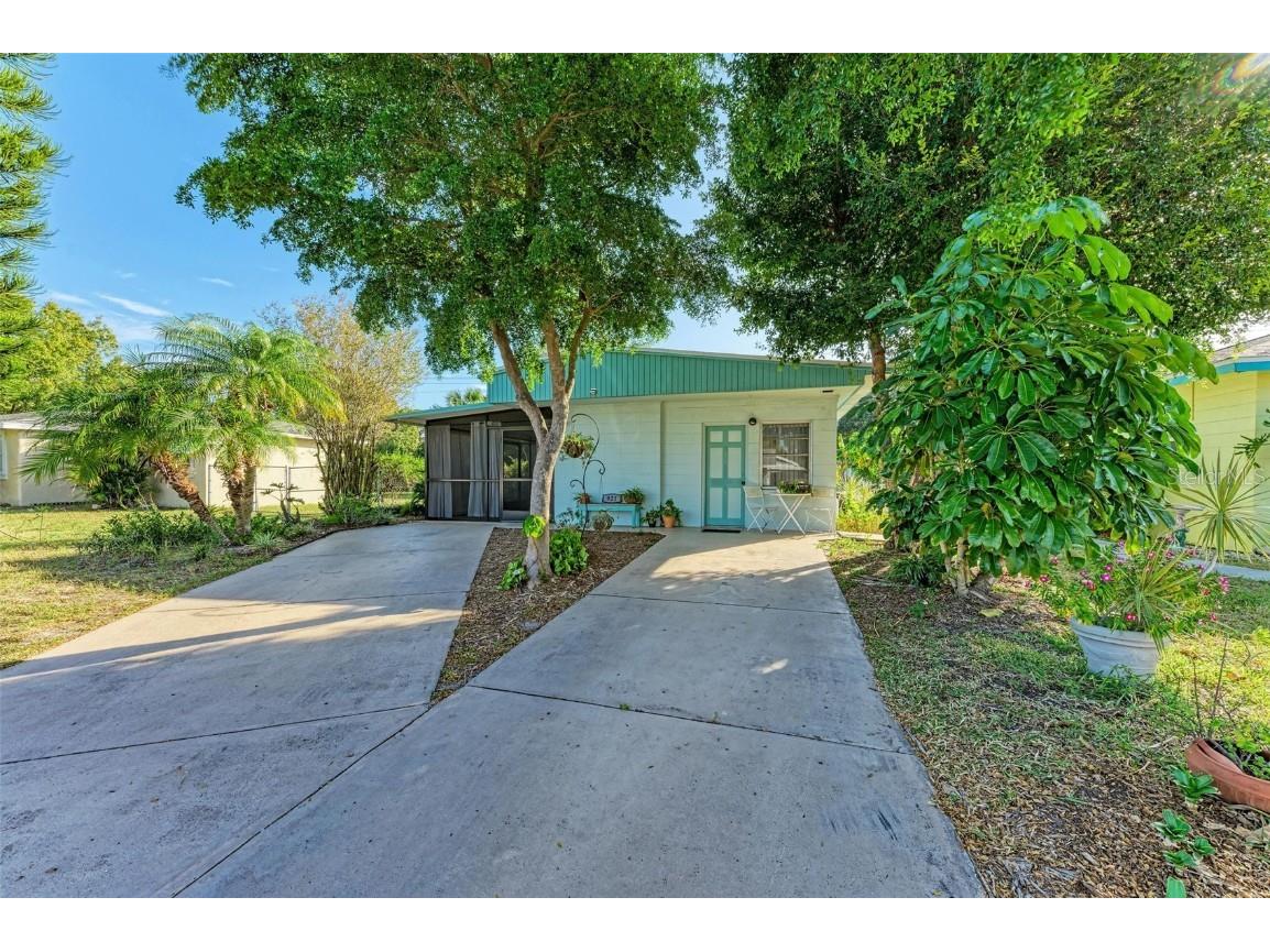 921 41st Street Court W Bradenton FL 34205 A4586378 image1
