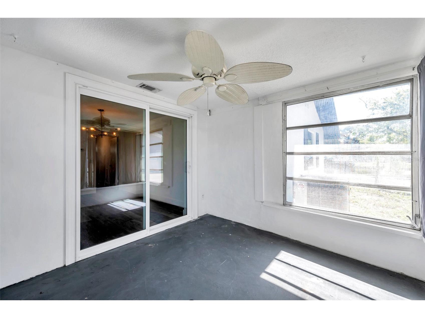 921 7th Street NW Largo FL 33770 - SHORE LAKE TB8465158 image24