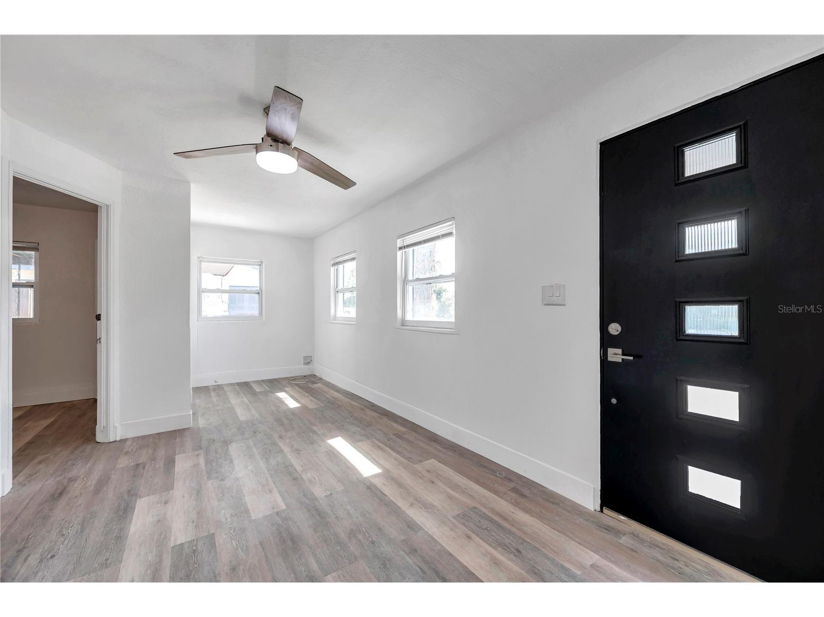 921 7th Street NW Largo FL 33770 - SHORE LAKE TB8465158 image6