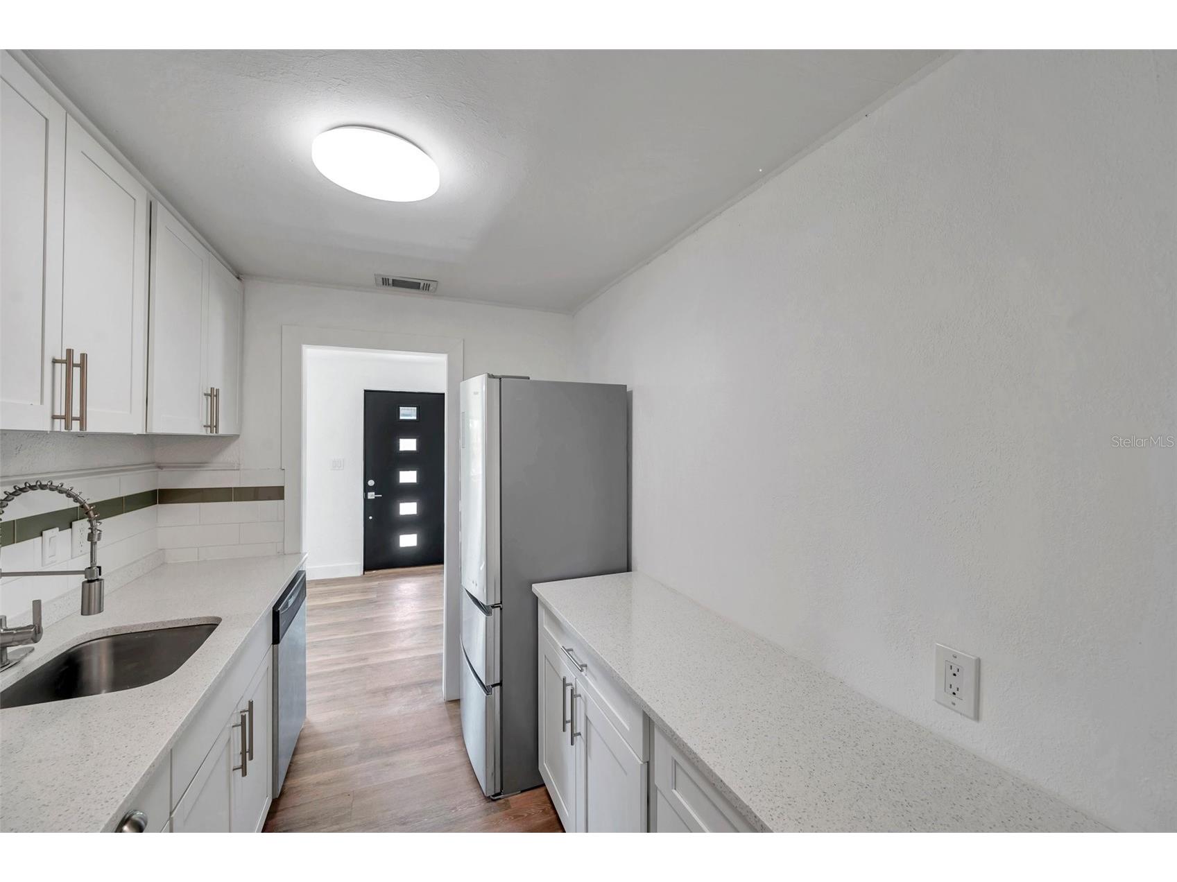 921 7th Street NW Largo FL 33770 - SHORE LAKE TB8465158 image9